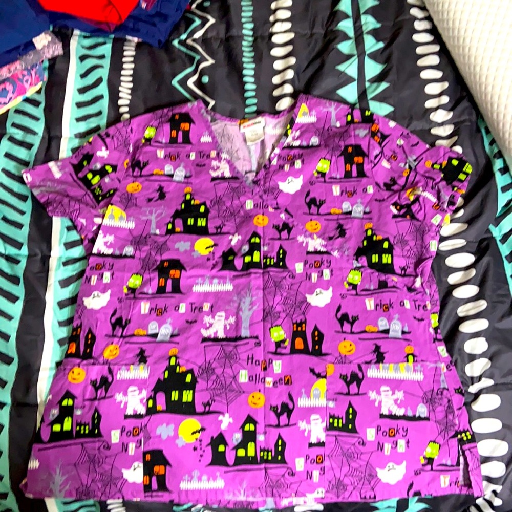 Scrub top